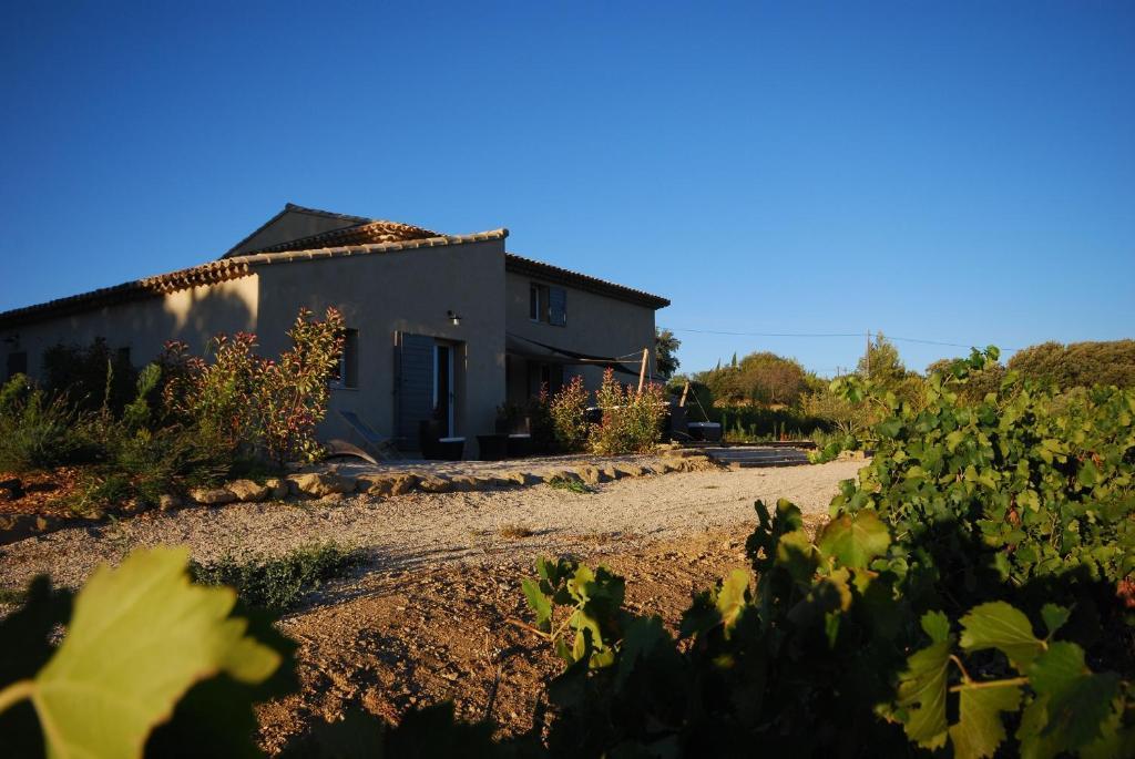 A Travers Champs Puyvert Exterior foto