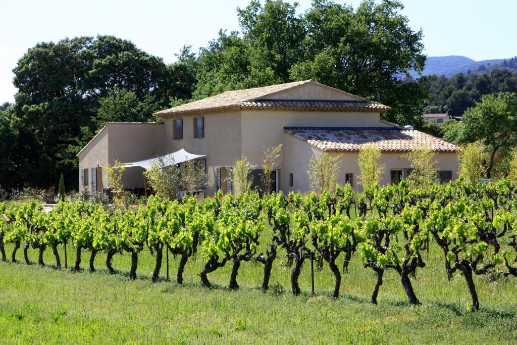 A Travers Champs Puyvert Exterior foto