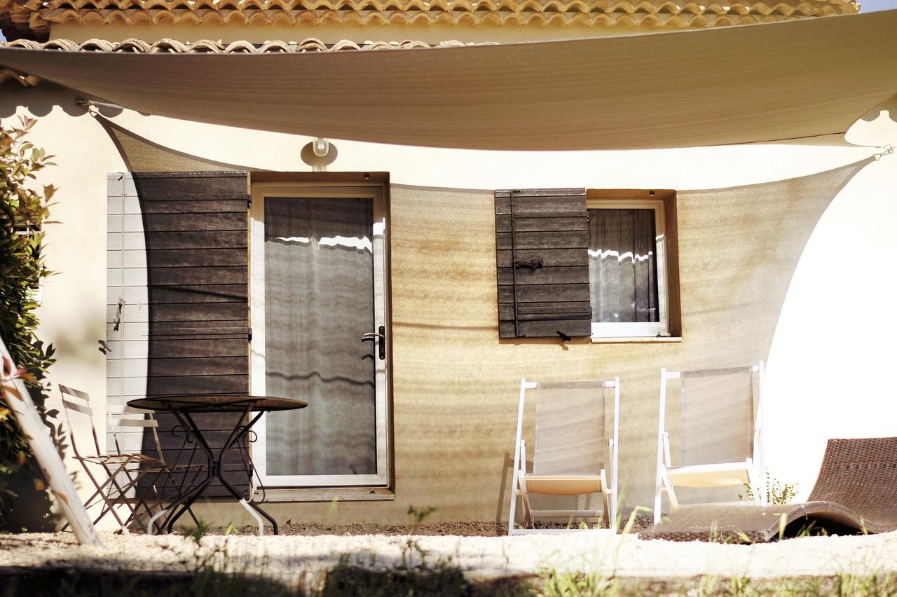 A Travers Champs Puyvert Exterior foto
